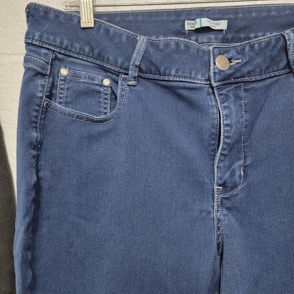 Lee Riders Midrise Skinny Jeans, Set of 2 pairs in size 18M - Picture 12 of 16